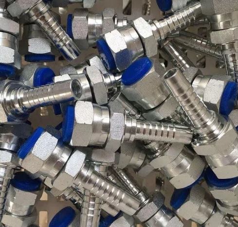 چرا فروشگاه اتصالات و پرس شیلنگ هیدرولیک حمید جنگلی در یزد بهترین انتخاب است؟